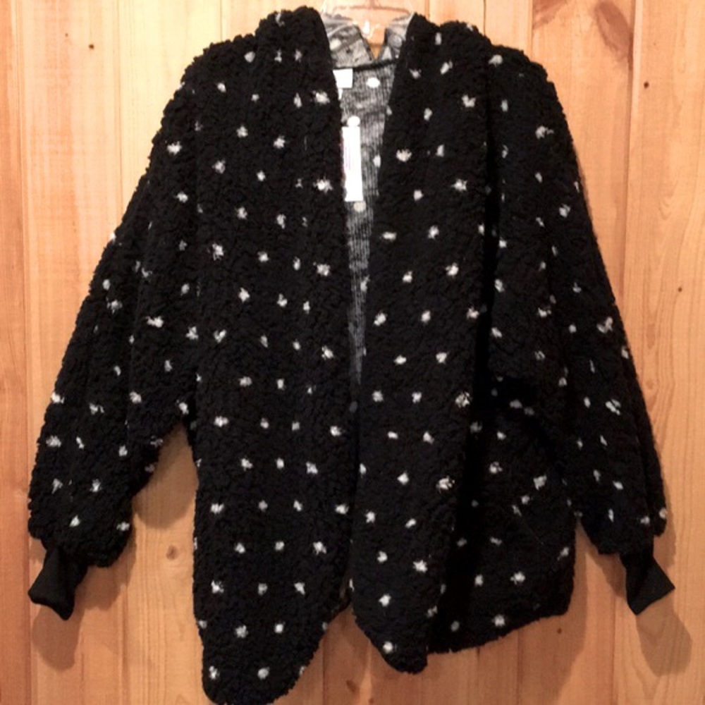 Medium LuLaRoe Teddy Bear Jacket